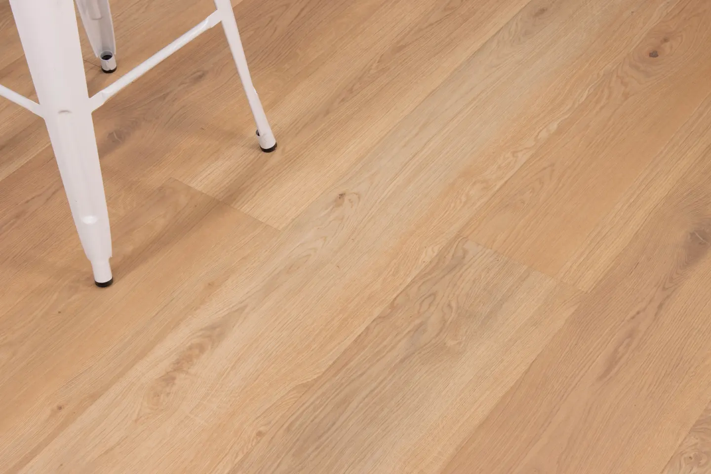 Laminate vs Vinyl Flooring Comparison